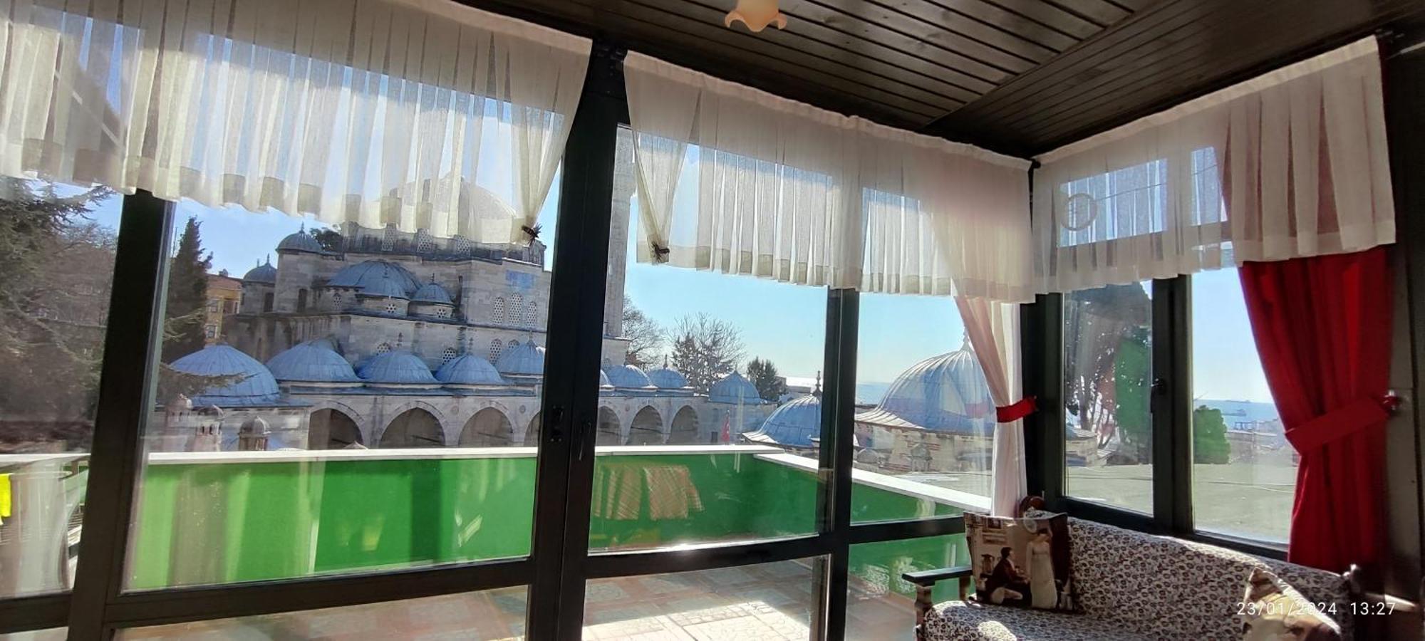 Nur Home Deniz Manzarali Istanboel Buitenkant foto