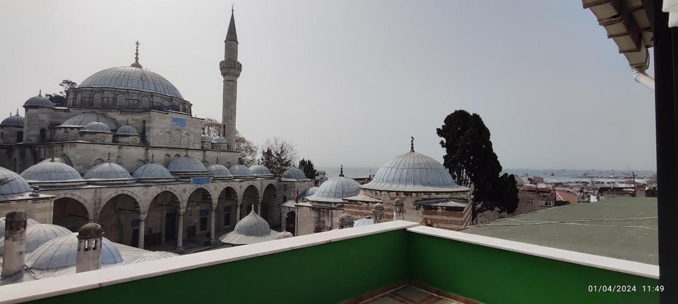 Nur Home Deniz Manzarali Istanboel Buitenkant foto