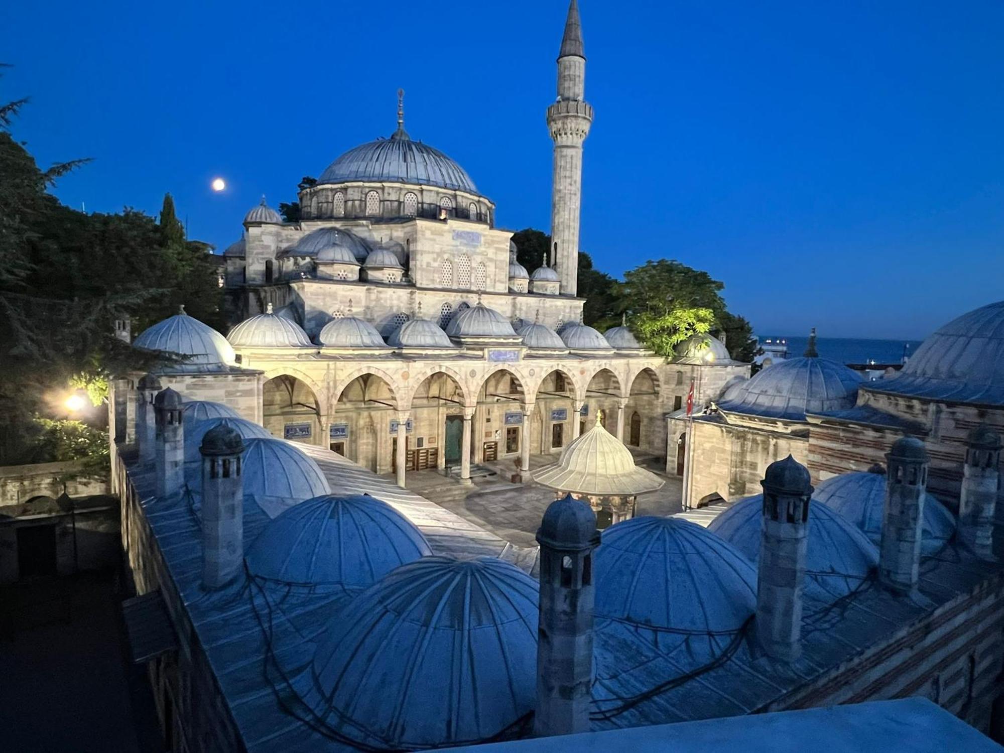 Nur Home Deniz Manzarali Istanboel Buitenkant foto